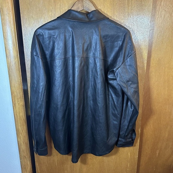 asos Black Faux Leather Polyester Button Down Jacket size 02 - Picture 2 of 8